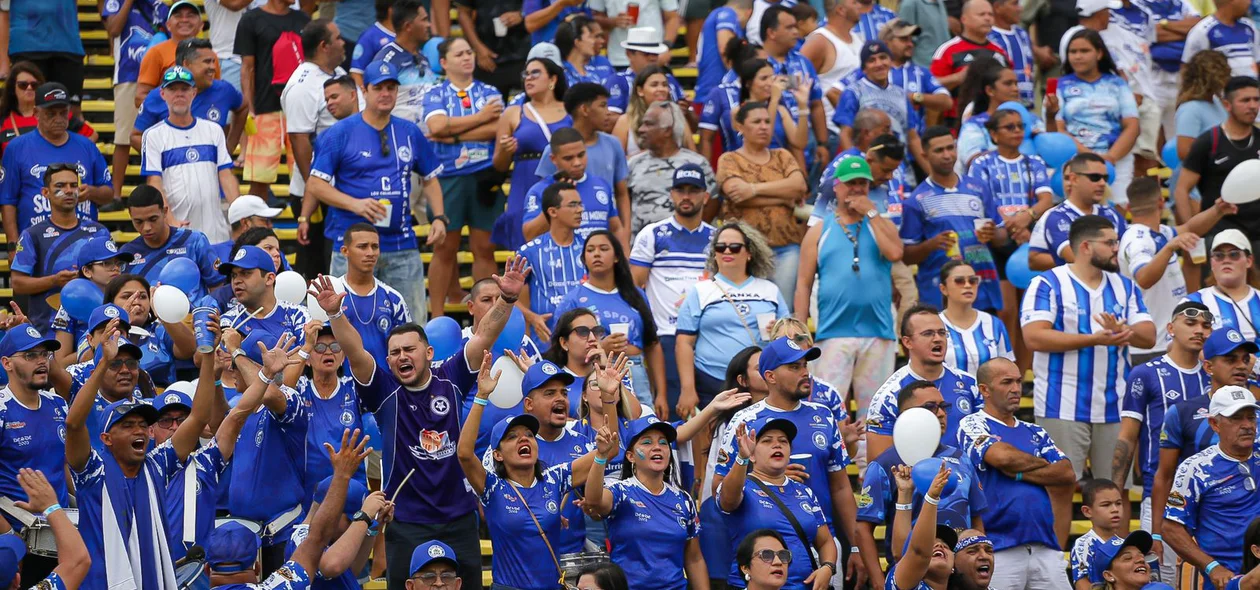 Torcida do Tubarão no Albertão
