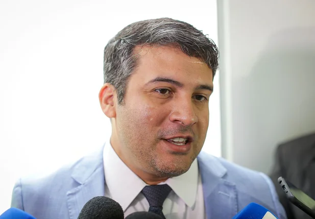 Vereador Deolindo Moura foi contra manutenção do veto