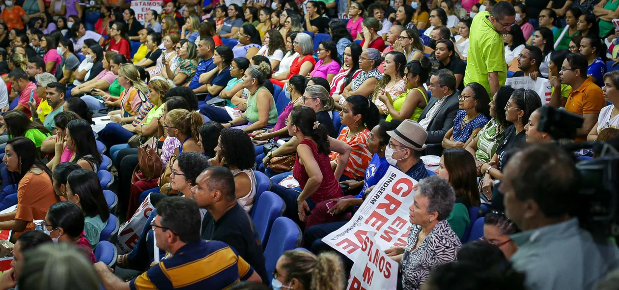Vereadores mantiveram veto ao reajuste dos professores