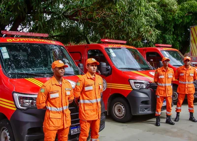 Viaturas entregues ao Corpo de Bombeiros