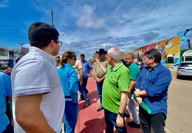 Visita técnica à Avenida Petrônio Portela