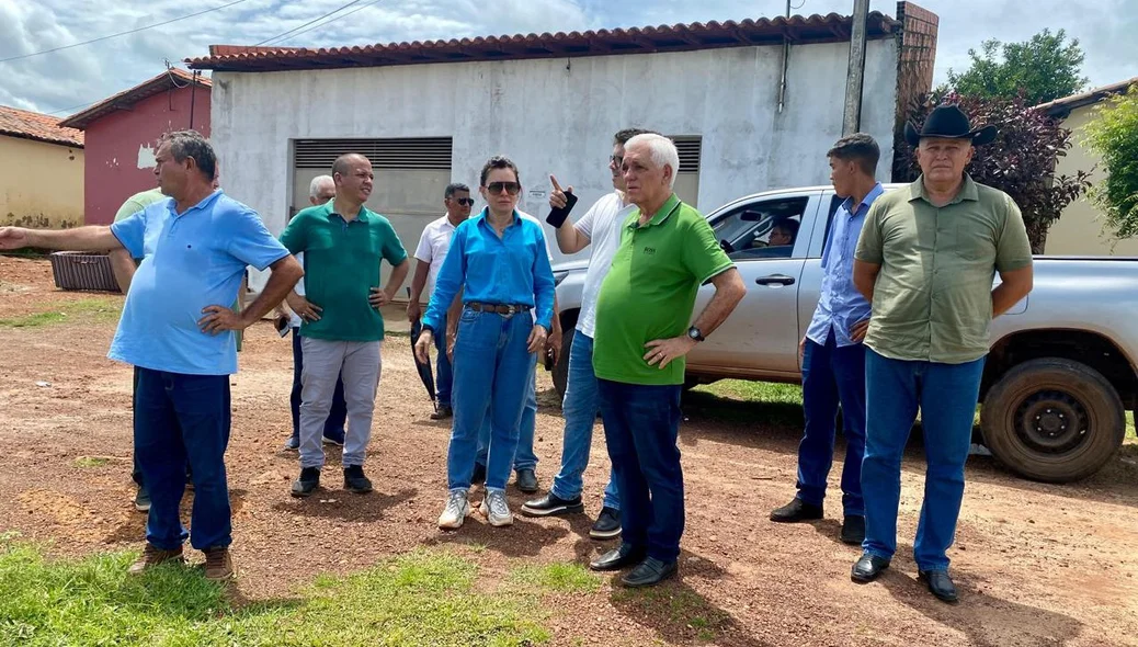 Visita técnica ao local onde funcionará a nova Estação de Tratamento de Esgotos de Esperantina (ETE)