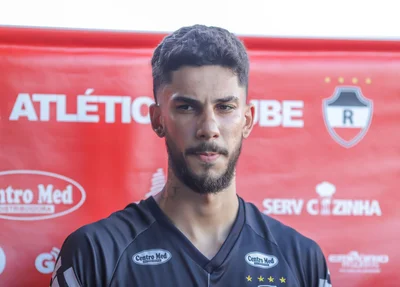 Vital, zagueiro do River