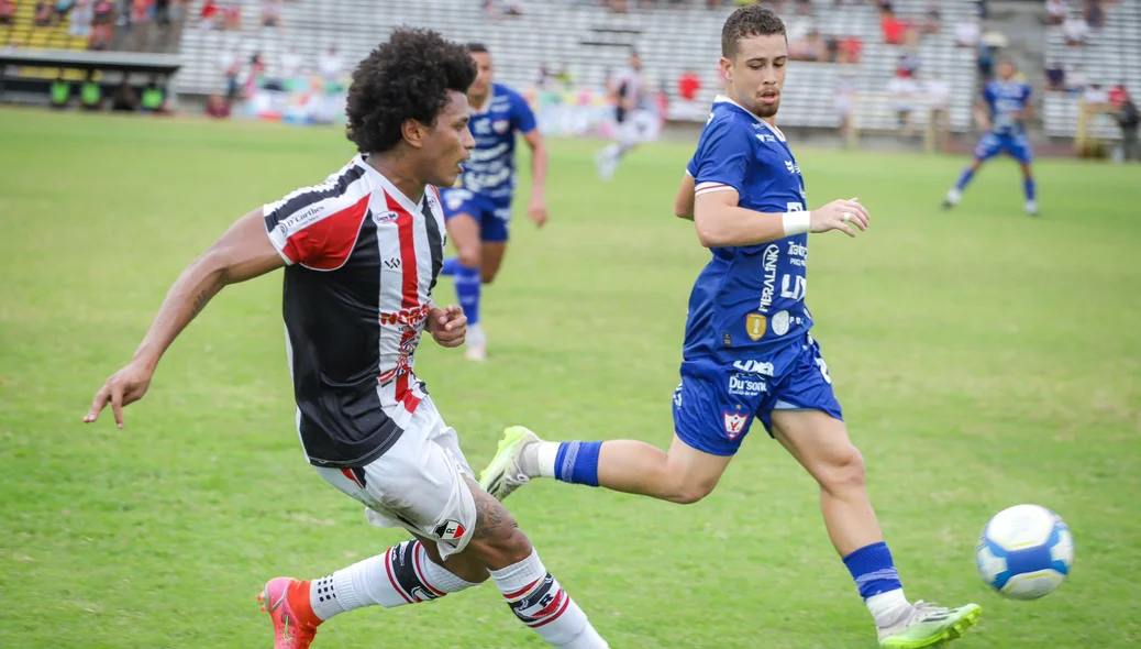 Vivico dando para construção de jogada do River