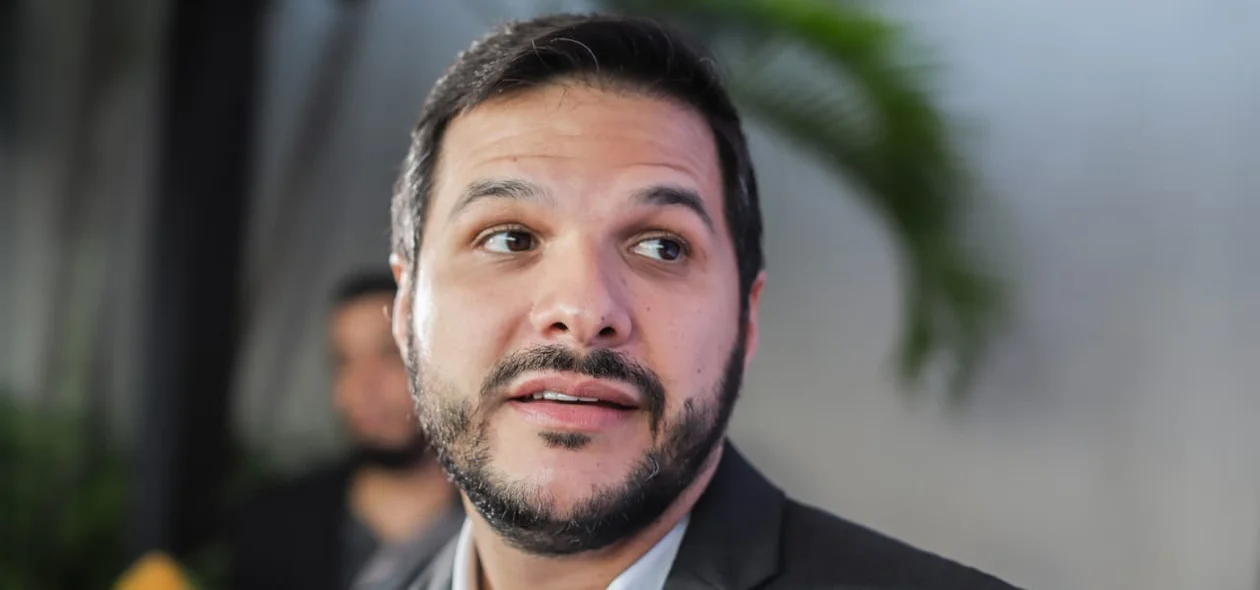 Washington Bandeira, secretário de Educação