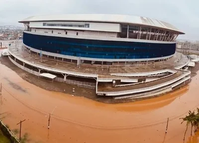 Arredor da Arena do Grêmio ficou alagada