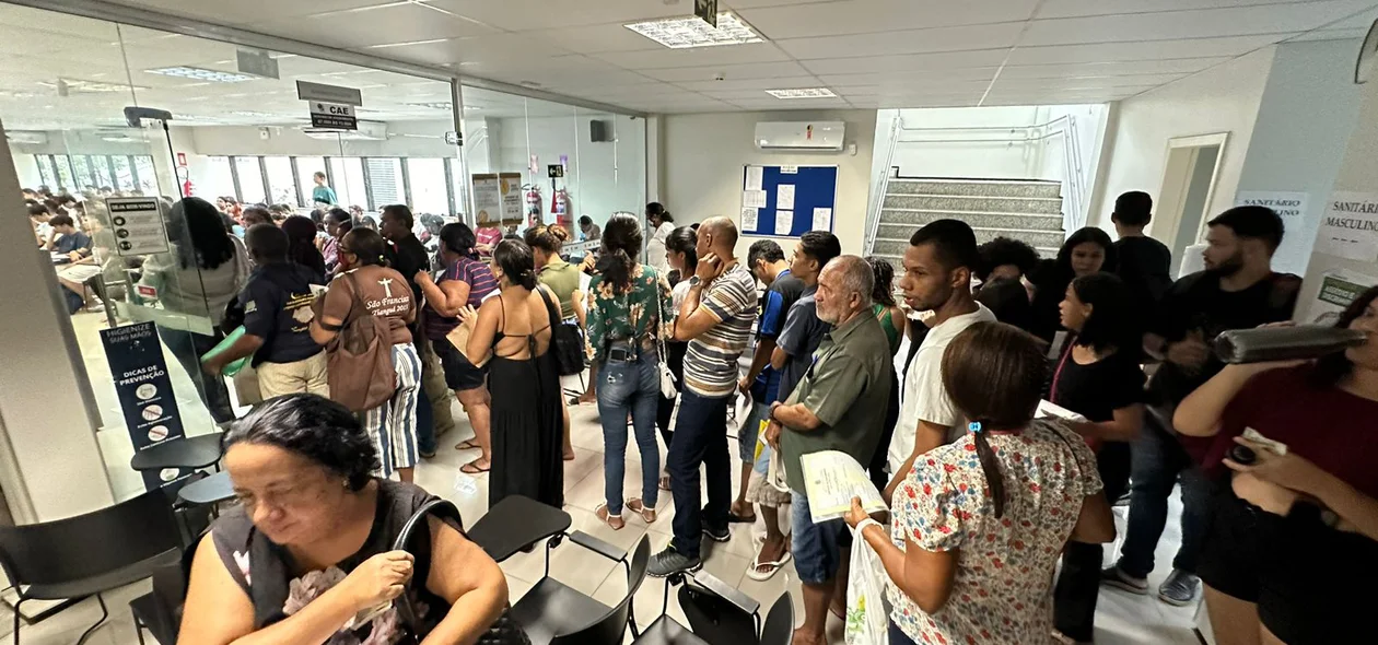 Atendimento no último dia de cadastro eleitoral em Teresina