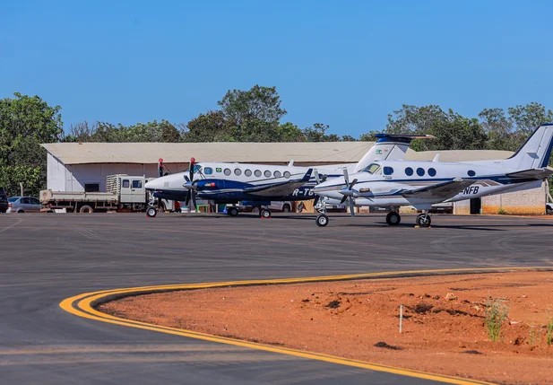 Aviões na nova pista de pouso em Uruçuí
