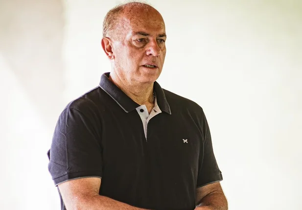 Carlos Rabello, técnico do Altos