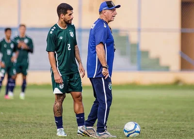 Carlos Rabello, técnico do Altos