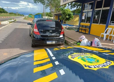 Carro modelo Hyundai I30 foi recuperado pela PRF