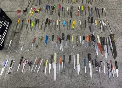 Cerca de 150 armas brancas foram apreendidas em show da Madonna