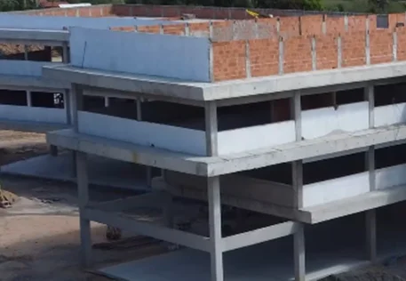 Obra de construção da nova sede da Prefeitura de Uruçuí avança