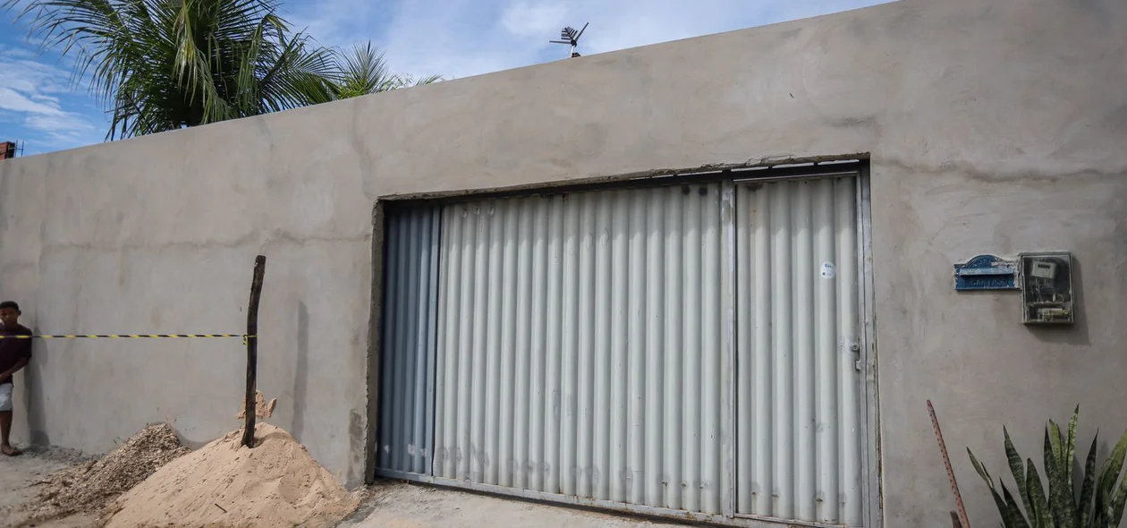 Crime ocorreu em frente a uma residência no Angelim