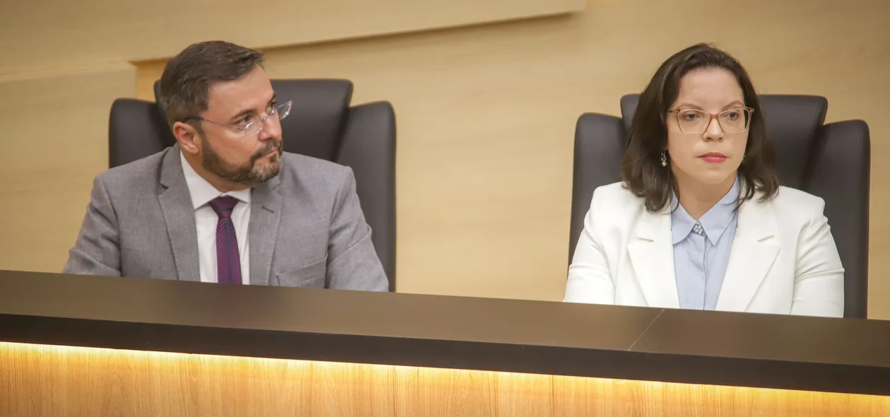 Deputado Fábio Novo e Carla Yáscar, defensora-geral do Piauí
