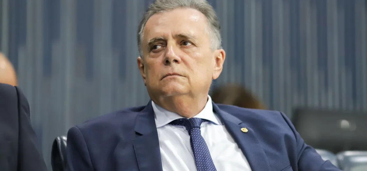 Deputado federal Flávio Nogueira (PT) durante a solenidade