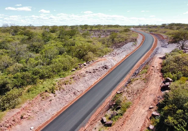 DER avança com as obras da rodovia que liga Socorro do Piauí a Pedro Laurentino