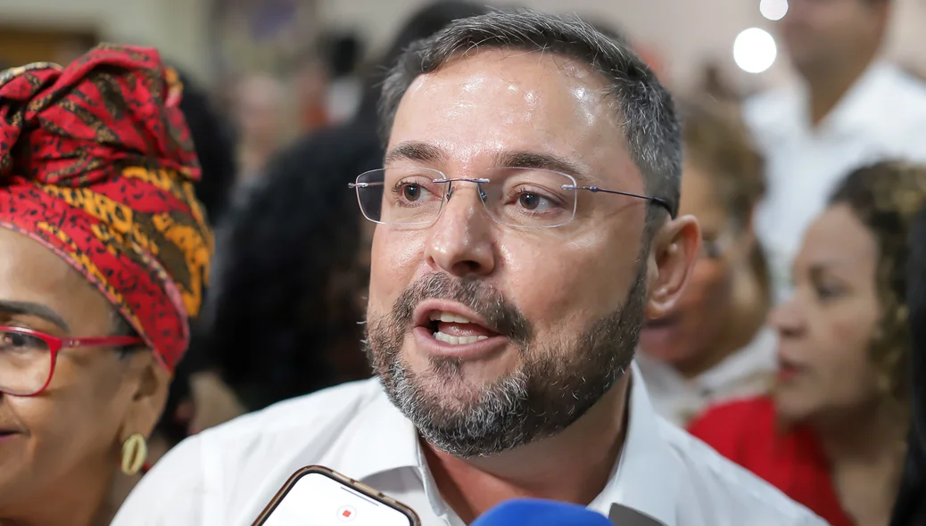 Entrevista com Fábio Novo