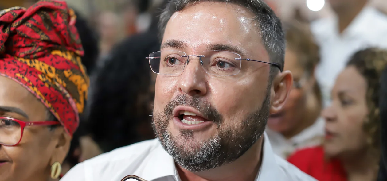 Entrevista com Fábio Novo
