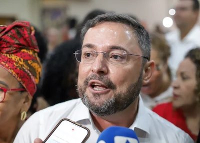 Entrevista com Fábio Novo