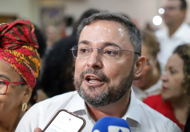 Entrevista com Fábio Novo