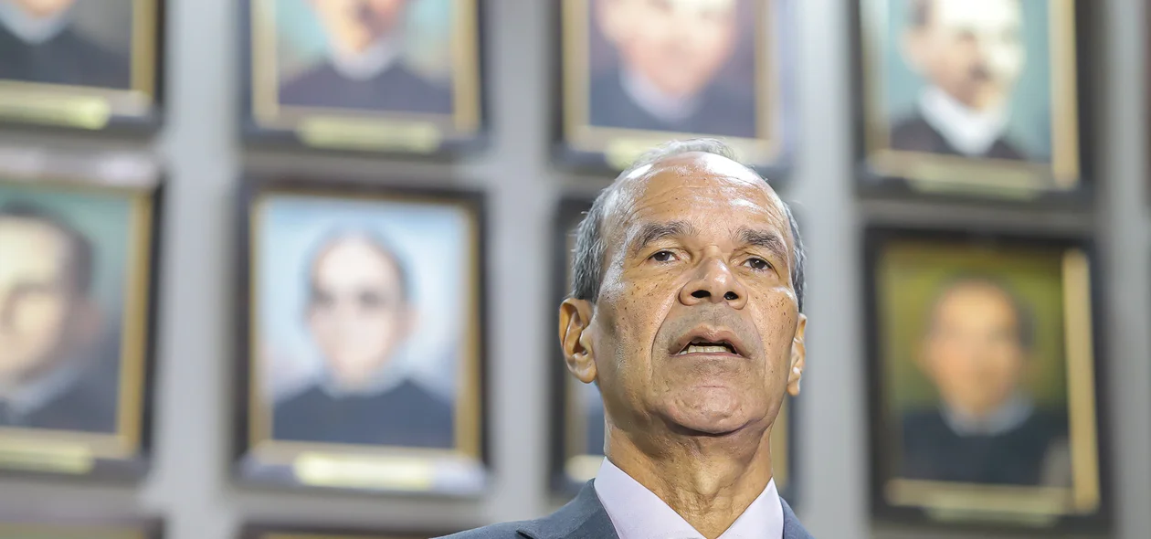 Entrevista com o Desembargador Vidal de Freitas
