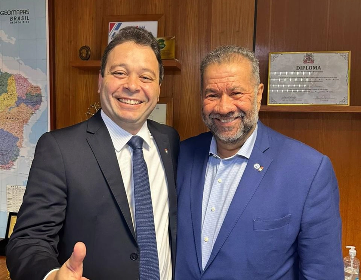 Evandro Hidd e Carlos Lupi
