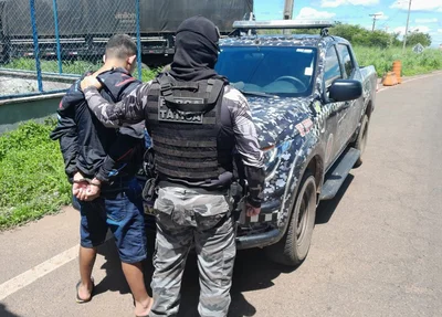 Força Tática da PM apreendeu o adolescente em um posto da PRF, na BR 343, em Piripiri