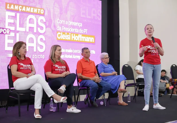 Gleisi Hoffmann em evento do PT