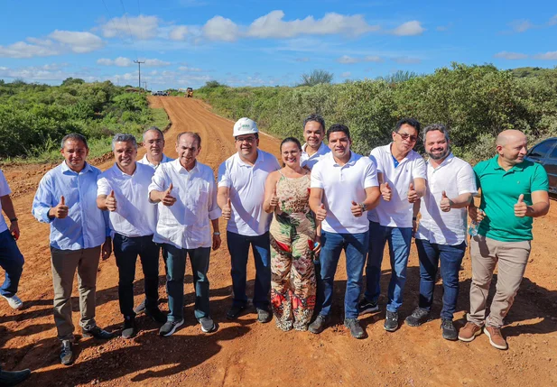 Governador Rafael Fonteles e Leonardo Sobral visitam obras