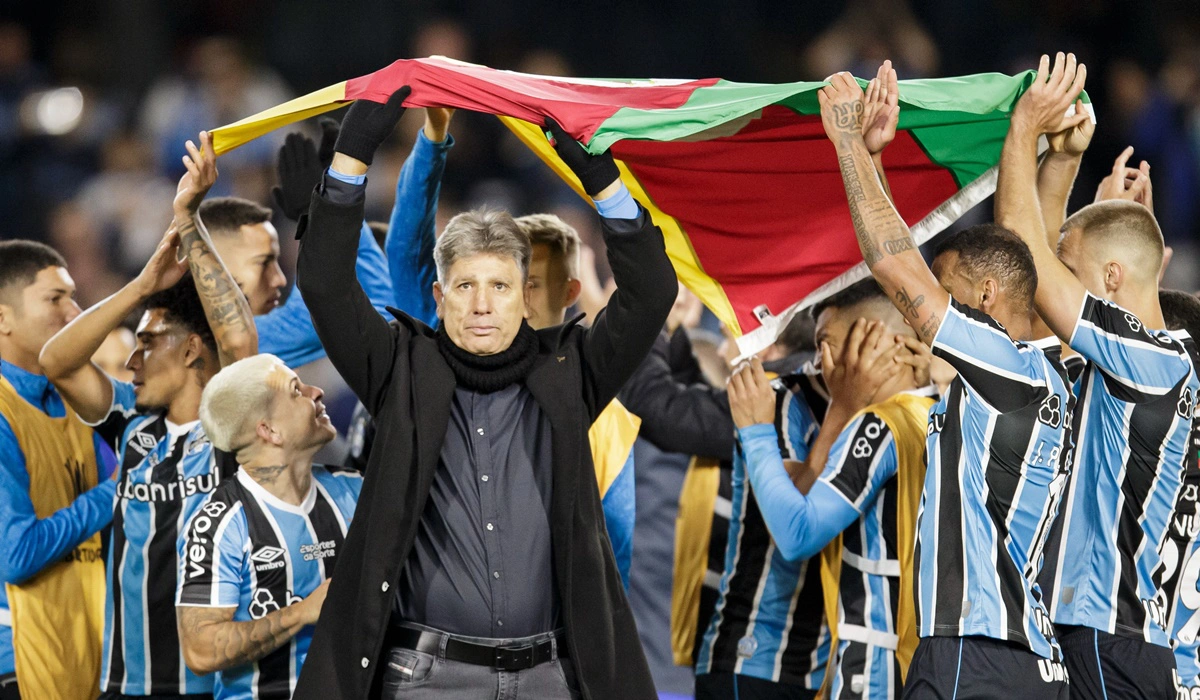 Grêmio retornou aos gramados e vence o The Strongest por 4 a 0