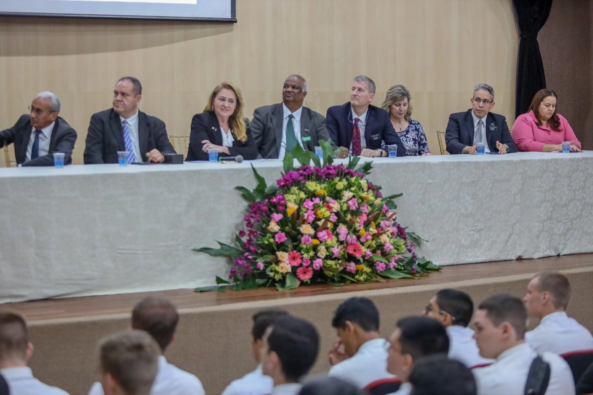 Homenagem foi proposta por Simone Pereira