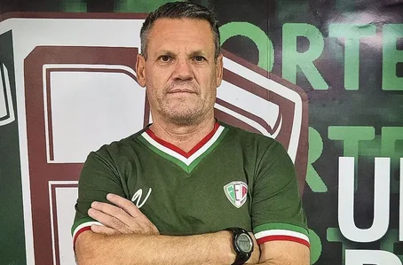 Ito Roque, técnico do Fluminense-PI