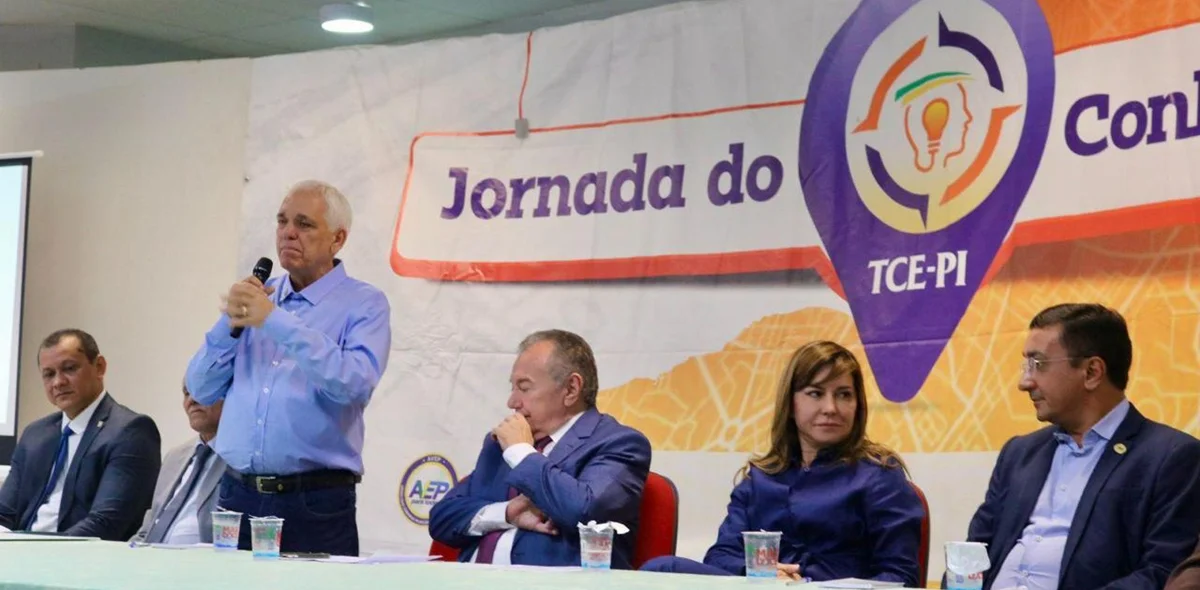 Ivanária Sampaio e Themístocles Filho participam da Jornada do Conhecimento
