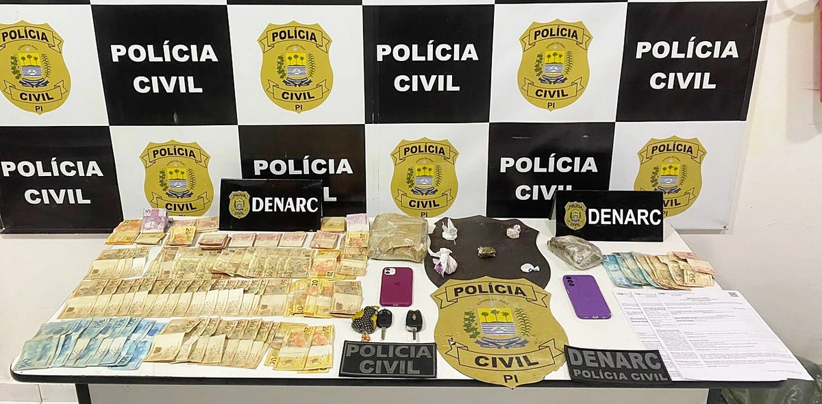 Material apreendido com o acusado