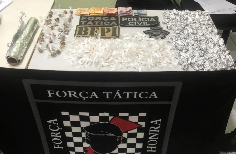 Material apreendido pela Polícia Militar em Parnaíba