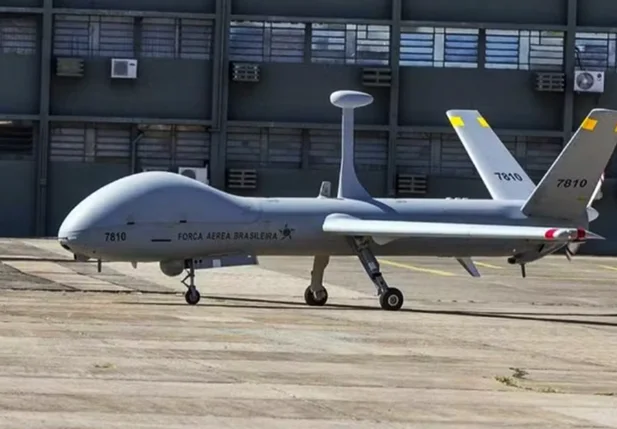 Modelo de drone utilizado é um RQ-900 Hermes