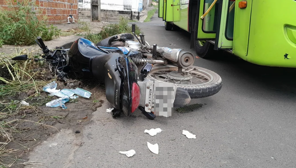 Moto era ocupada por duas pessoas