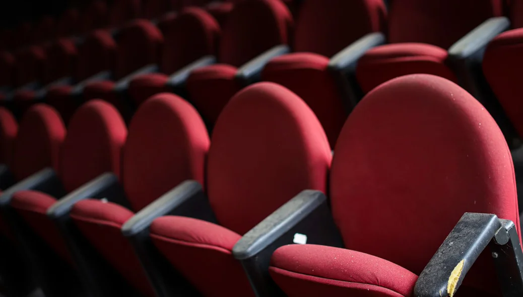 Poltronas do Teatro do Boi na zona norte