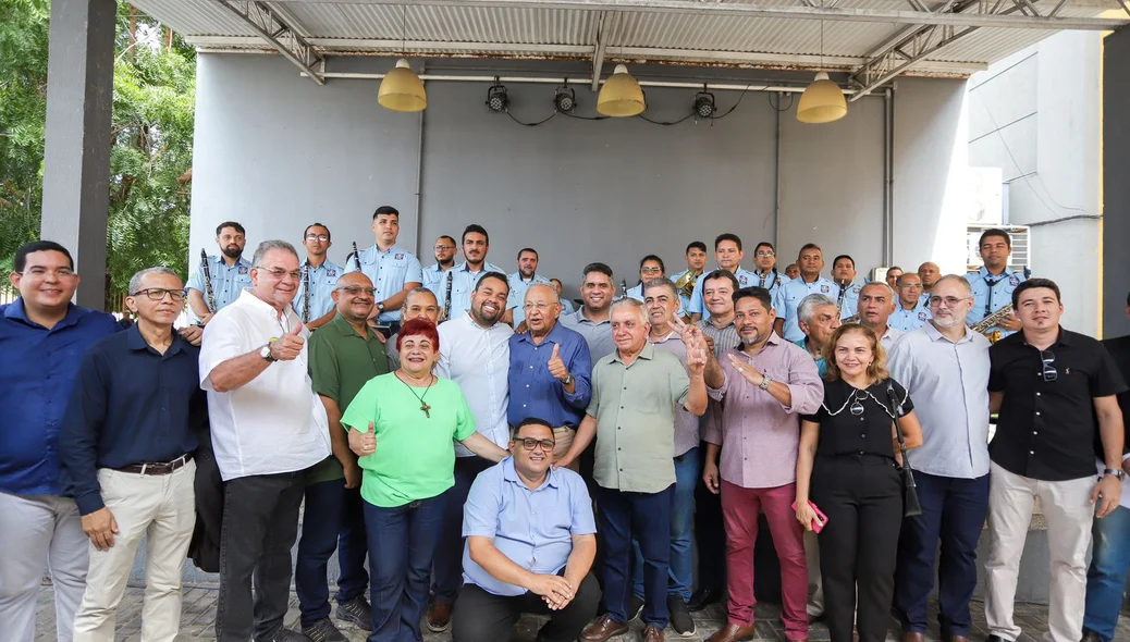 Prefeito Dr. Pessoa assina ordem de serviço para reforma do Teatro do Boi em Teresina