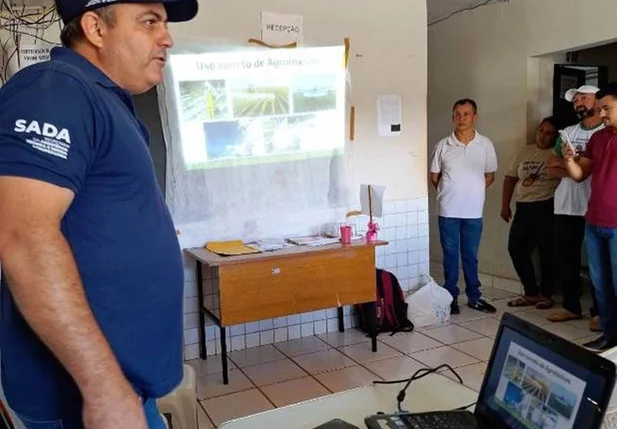 Prefeitura de Itainópolis promove palestra sobre uso de agrotóxicos