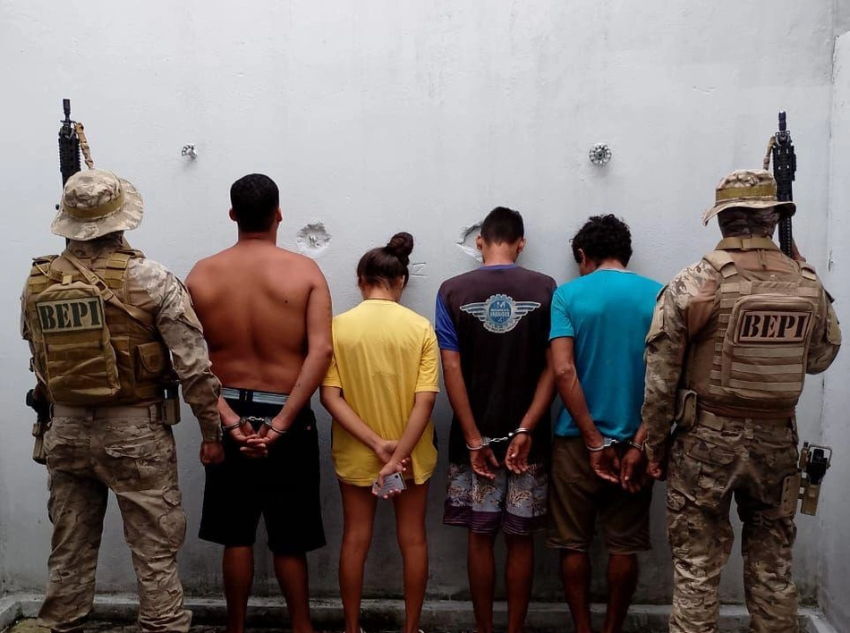 Quatro pessoas são presas por tráfico de drogas em Campo Largo