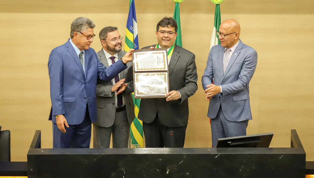 Rafael Fonteles é homenageado na Alepi
