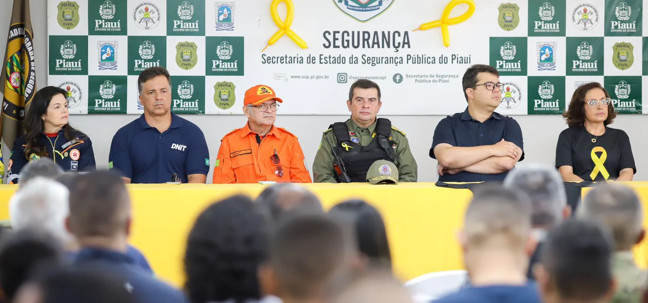 Representantes das Forças de Segurança, transporte e Saúde