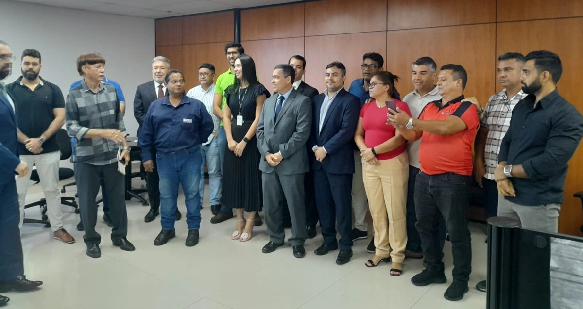 Reunião de motoristas e cobradores com empresas do transporte coletivo e Prefeitura de Teresina