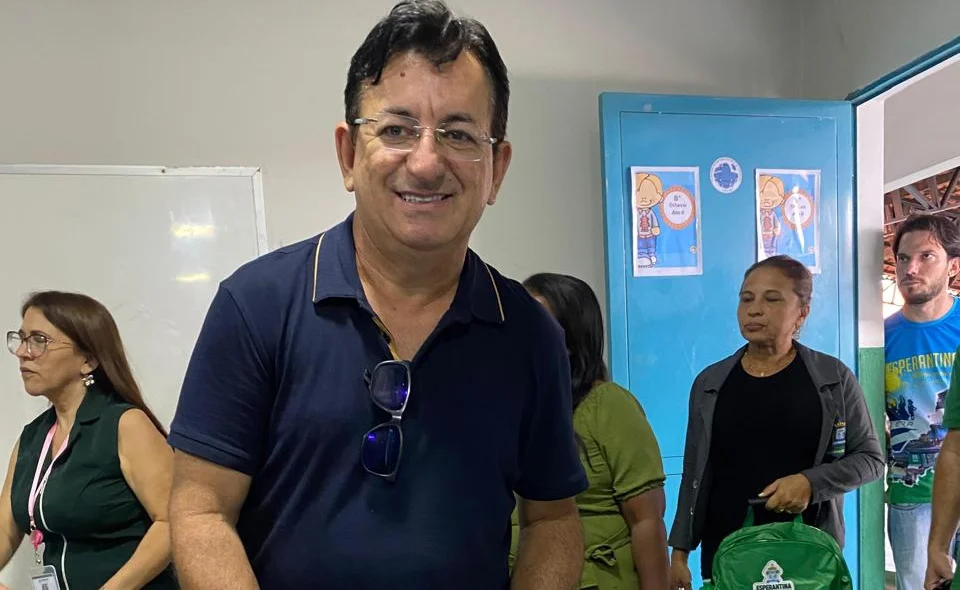 secretário municipal de educação, professor Valdemir Miranda