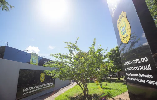 Sede do Departamento de Roubo e Furto de Veículos