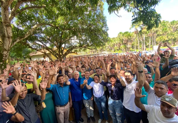 Themístocles Filho prestigia lançamento da pré-candidatura do MDB em São João do Arraial