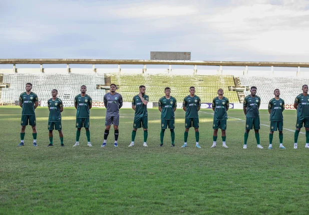 Time do Altos em jogo contra o River pela Série D 2024