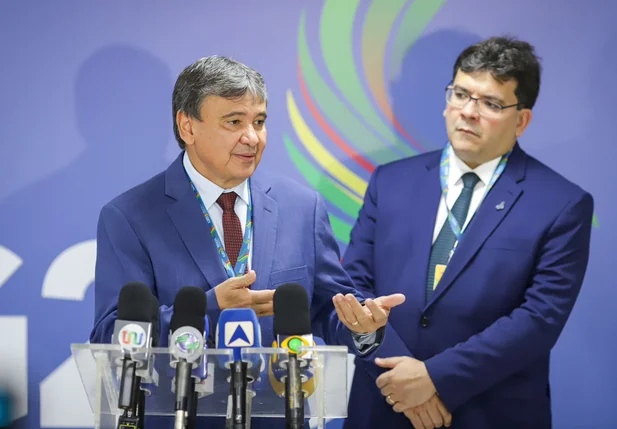 Wellington Dias, ministro do Desenvolvimento Social, e Rafael Fonteles, governador do Estado do Piauí